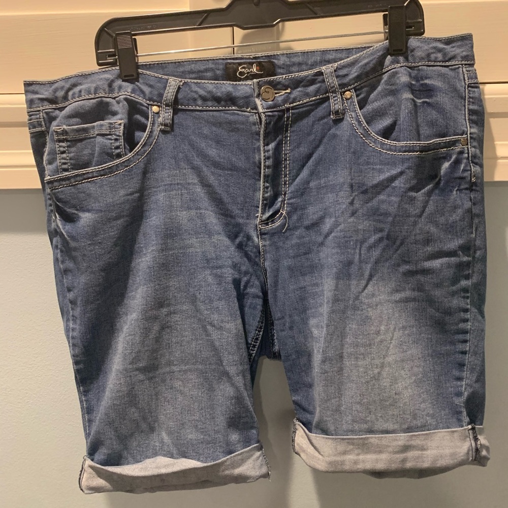 Earl Jean shorts. Size 18W.